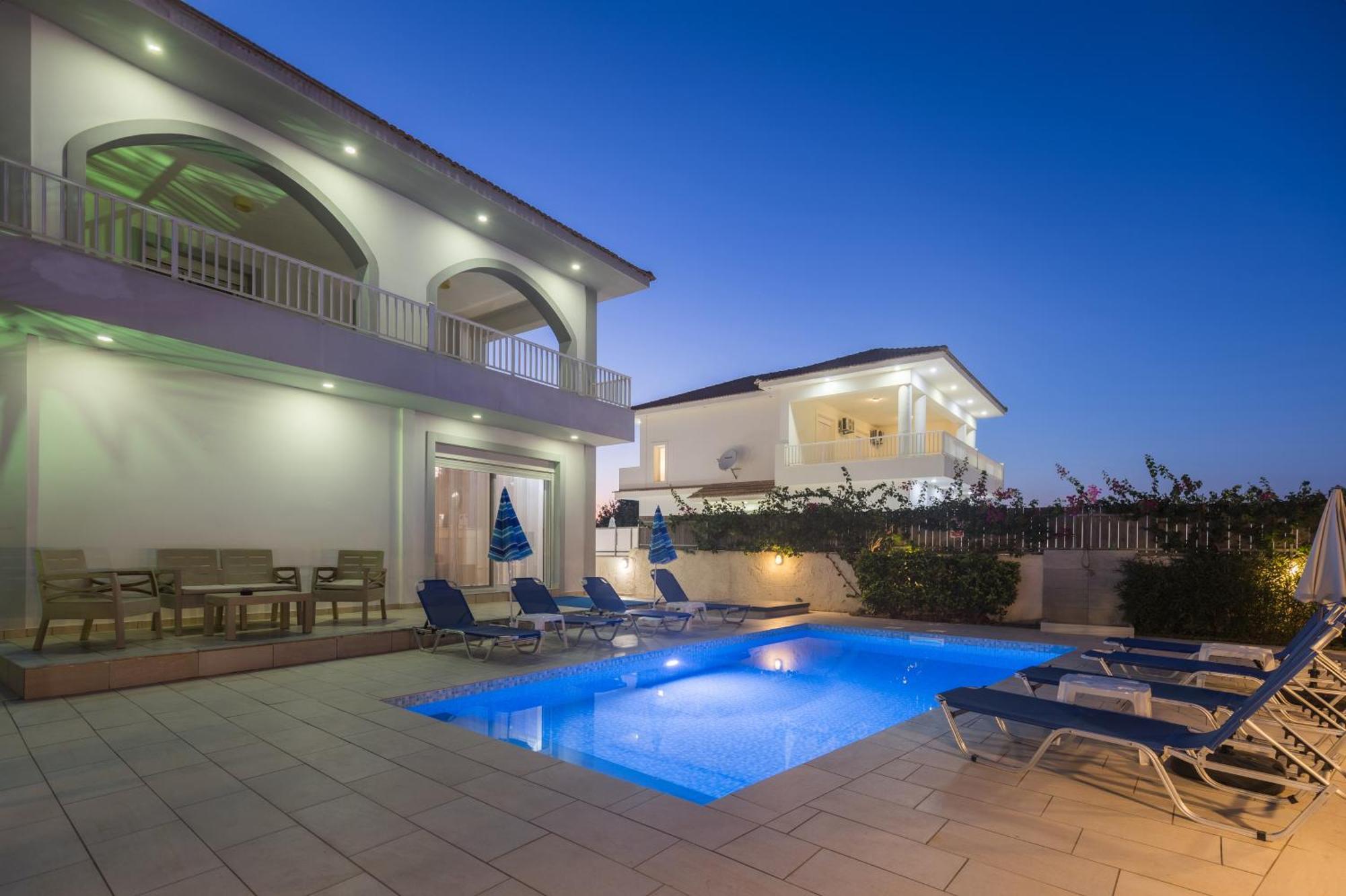 Dennis And Tanya Villas لاغاناس المظهر الخارجي الصورة