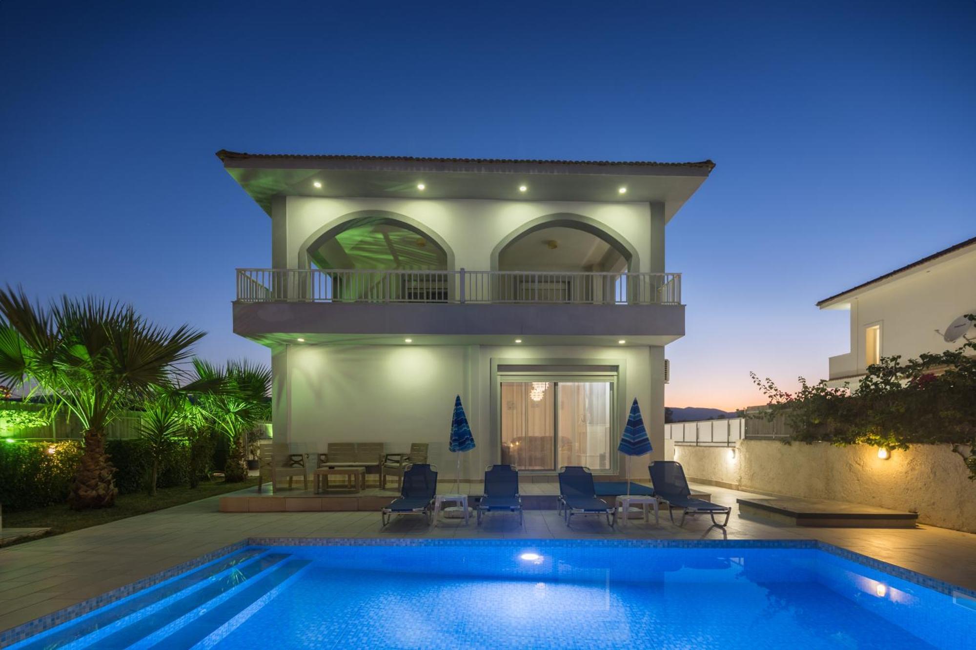 Dennis And Tanya Villas لاغاناس المظهر الخارجي الصورة