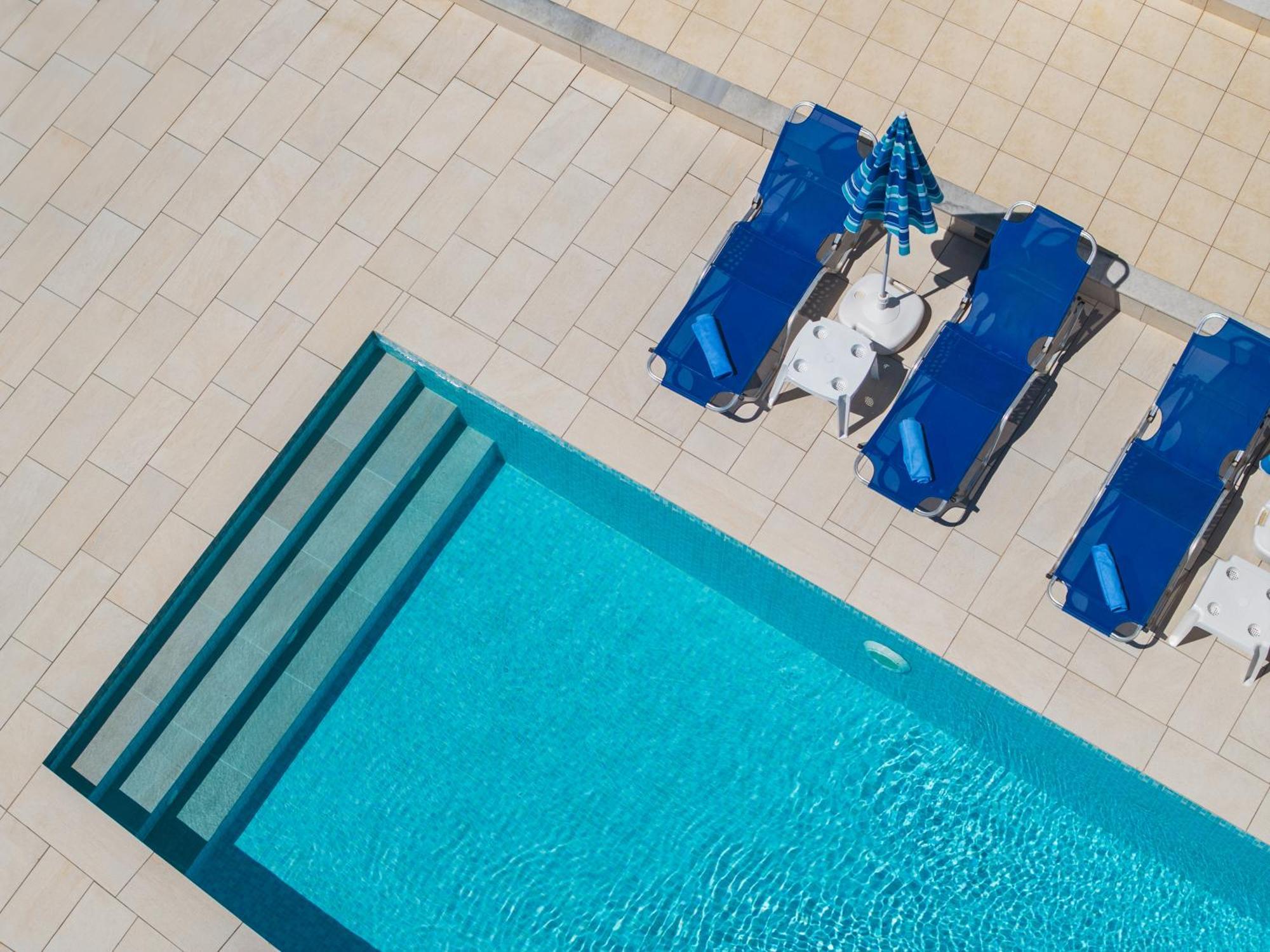 Dennis And Tanya Villas لاغاناس المظهر الخارجي الصورة